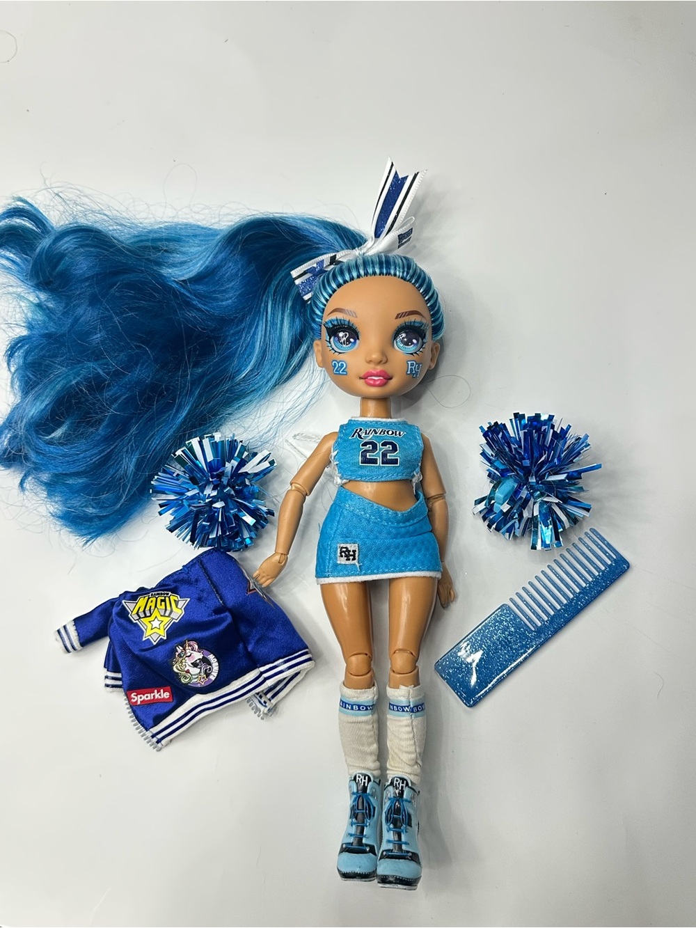 Rainbow High Skyler Bradshaw Cheerleader